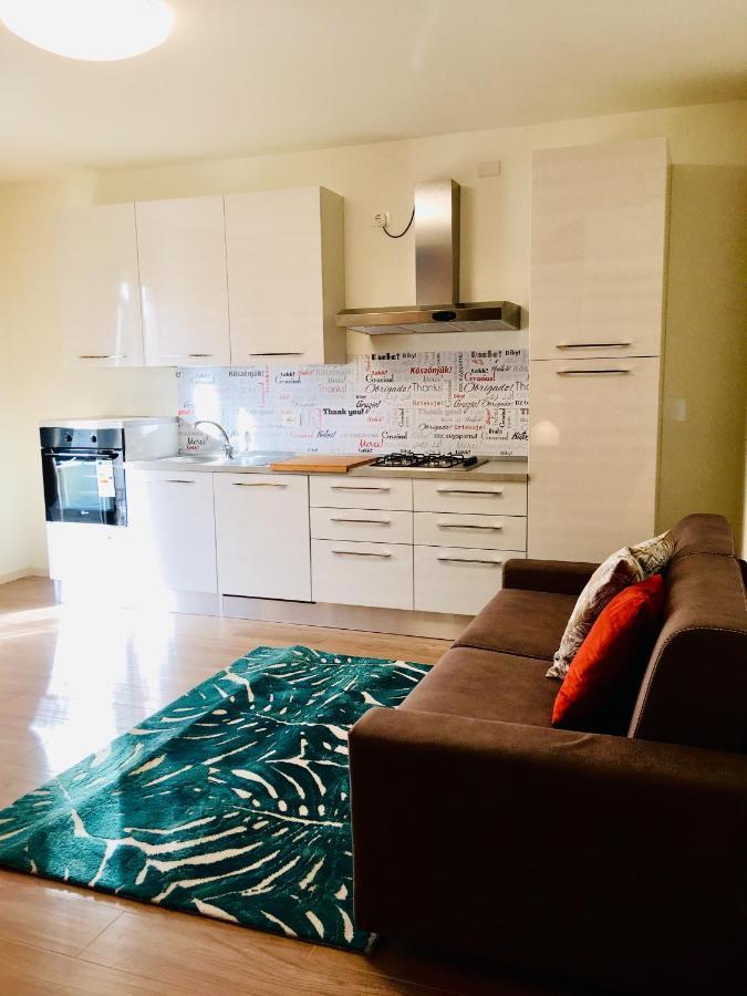 리미니 Residenza Elena 아파트 외부 사진
